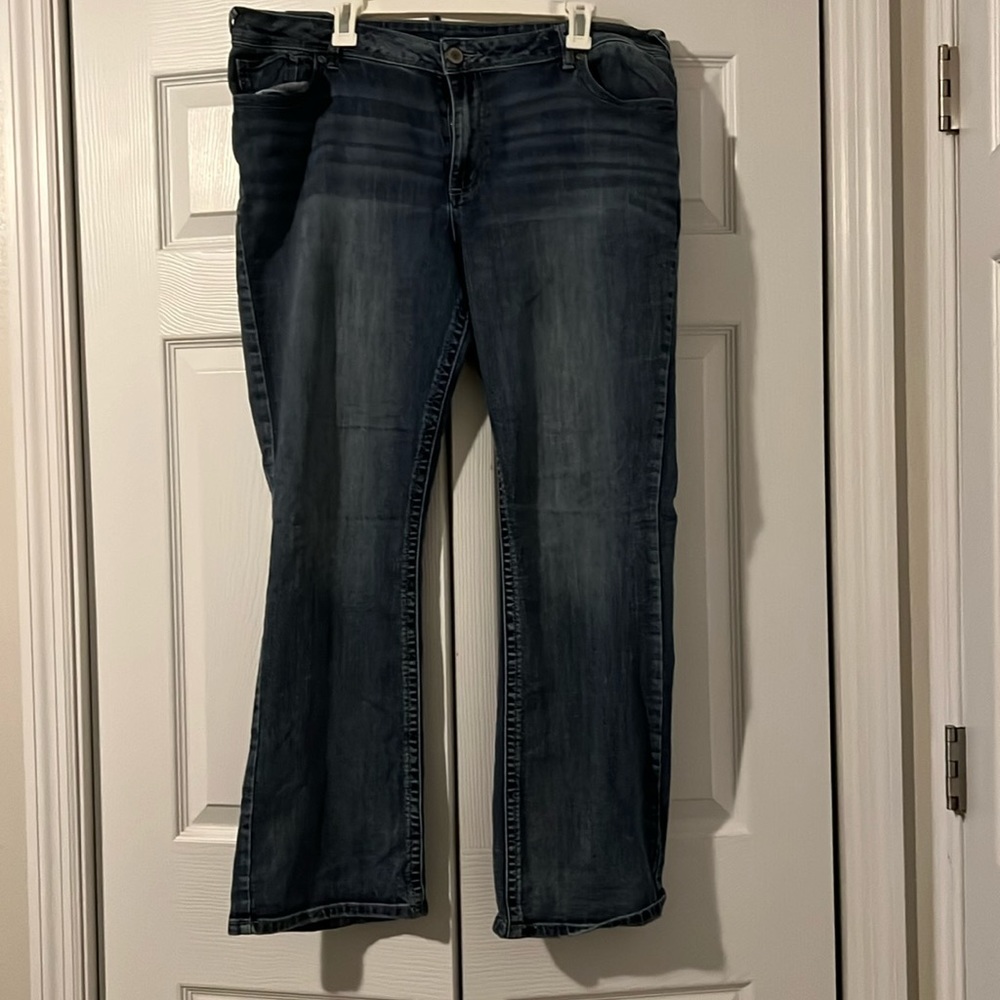 Maurice’s bootcut Jean women 20w reg